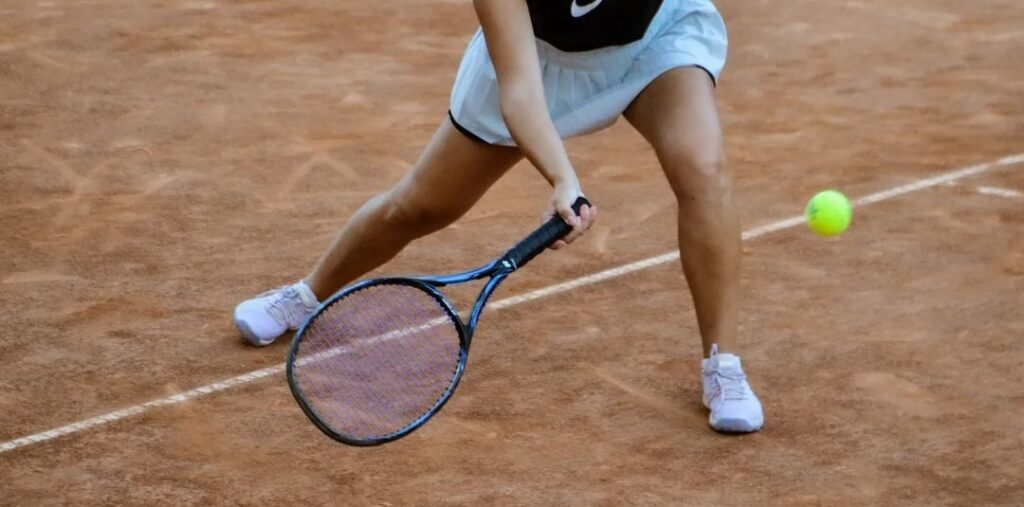 Why Tennis Players Apologize on Net Balls? The Facts