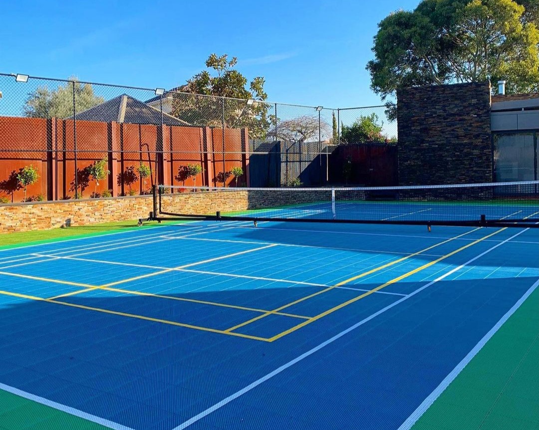 What is the Height of a Tennis Net? The Facts